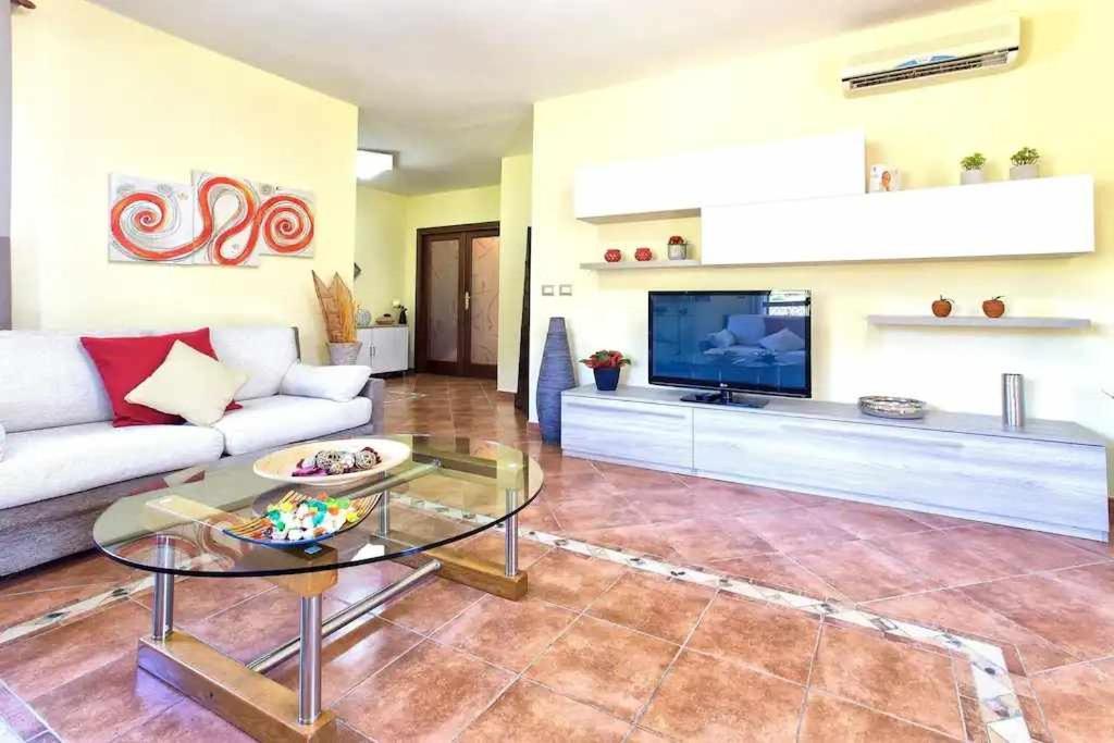 Alghero Villa Mistral Per 7 Persone Terrazza Bbq Ac Wifi Buitenkant foto