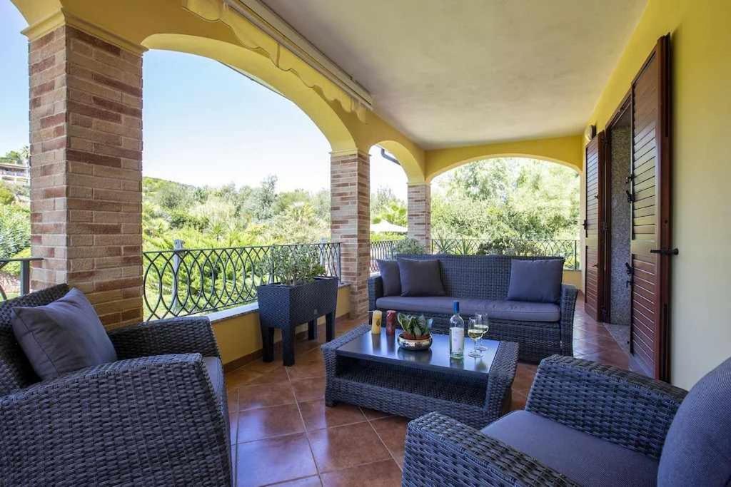 Alghero Villa Mistral Per 7 Persone Terrazza Bbq Ac Wifi Buitenkant foto