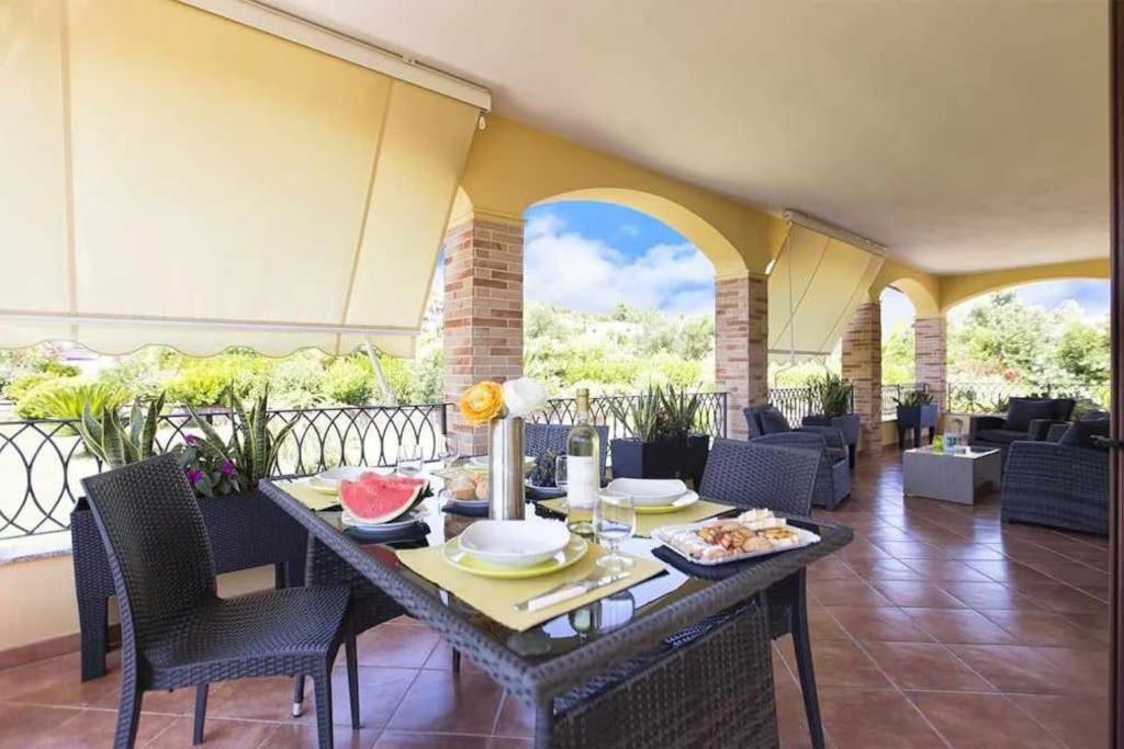 Alghero Villa Mistral Per 7 Persone Terrazza Bbq Ac Wifi Buitenkant foto